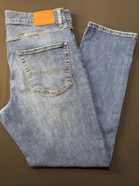 Lucky Brand Men’s Light Blue Straight Jeans
